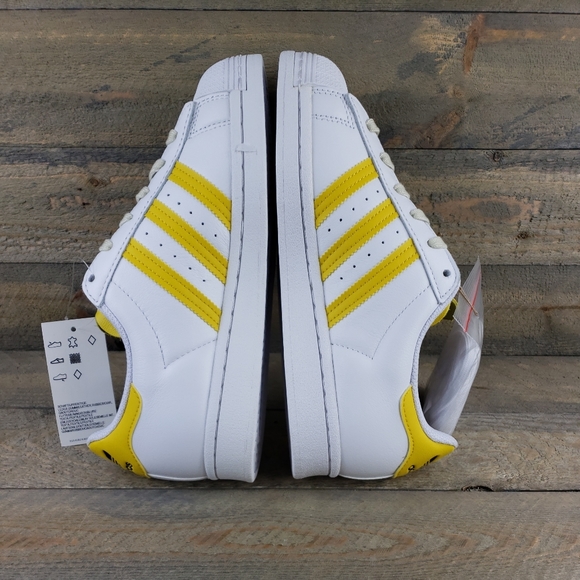 adidas Women's Superstars Originals Leather Shoes Two Laces - Picture 8 of 12